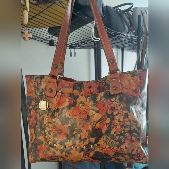 Patricia Nash Zancona Floral Brown Oil Paint Print Leathered Tote - Picture 5 of 10